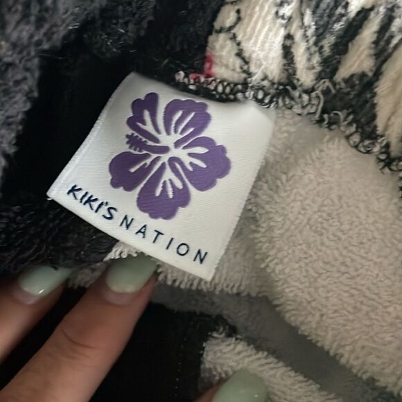 Kiki’s Nation Money Towel Pants - Picture 4 of 4